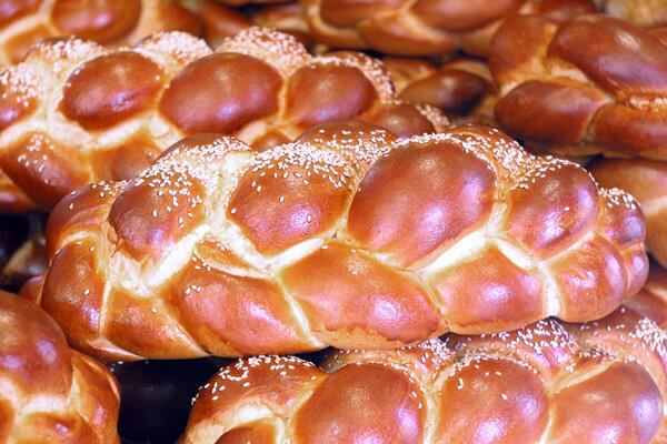 chabad bali | judaism bali | bread